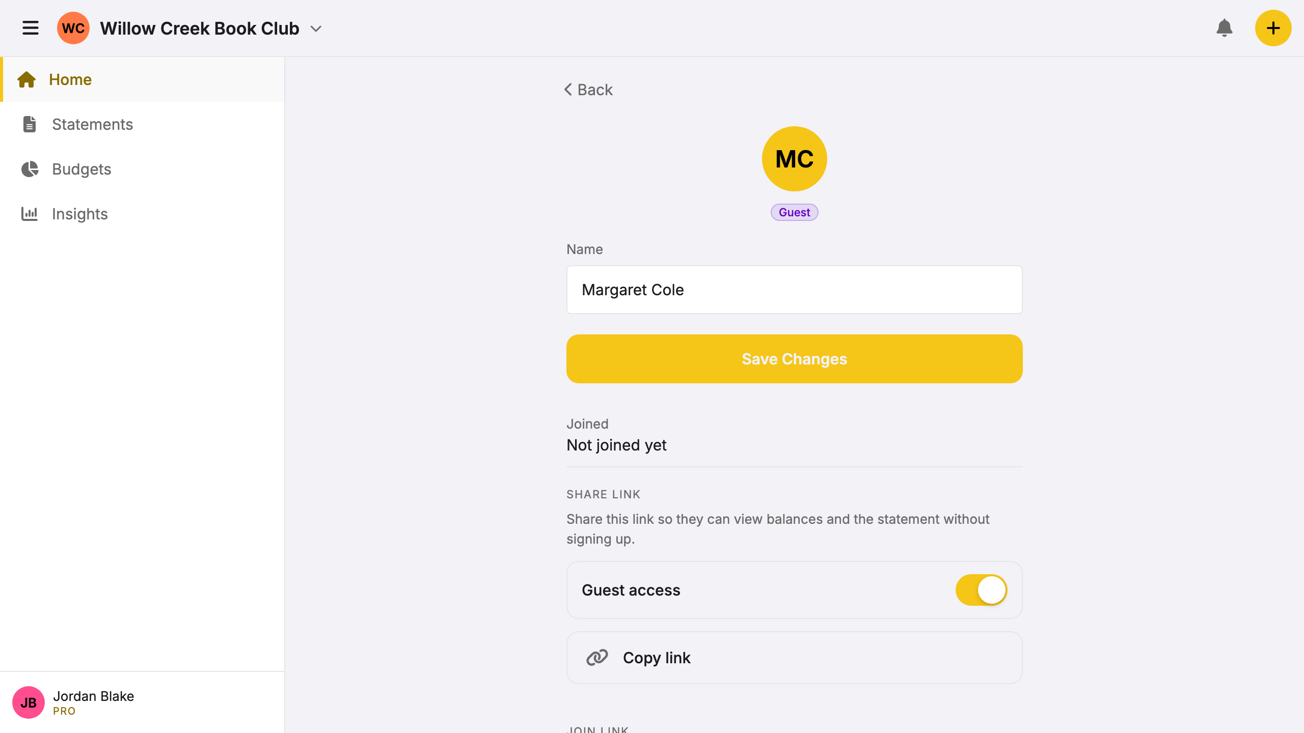 Screenshot: share link dialog with guest access toggle and copy-link button.
